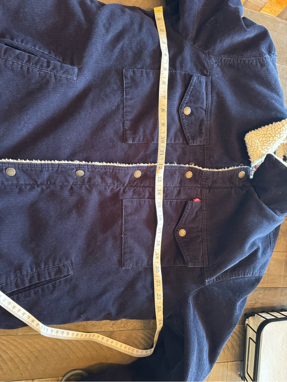 Levi's Navy Corduroy Jacket with Cream Sherpa lining - Picture 7 of 9